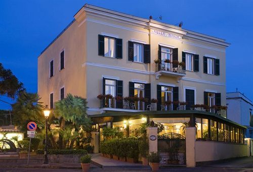 Hotel Villa Maria - Tel: 081.19.75.19.29